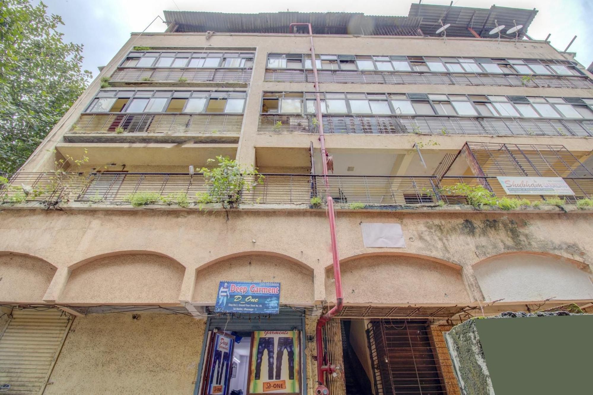 Hotel Della Comfort Near Ambreshwar Shiv Mandir, Ambernath Amarnāth Exteriér fotografie