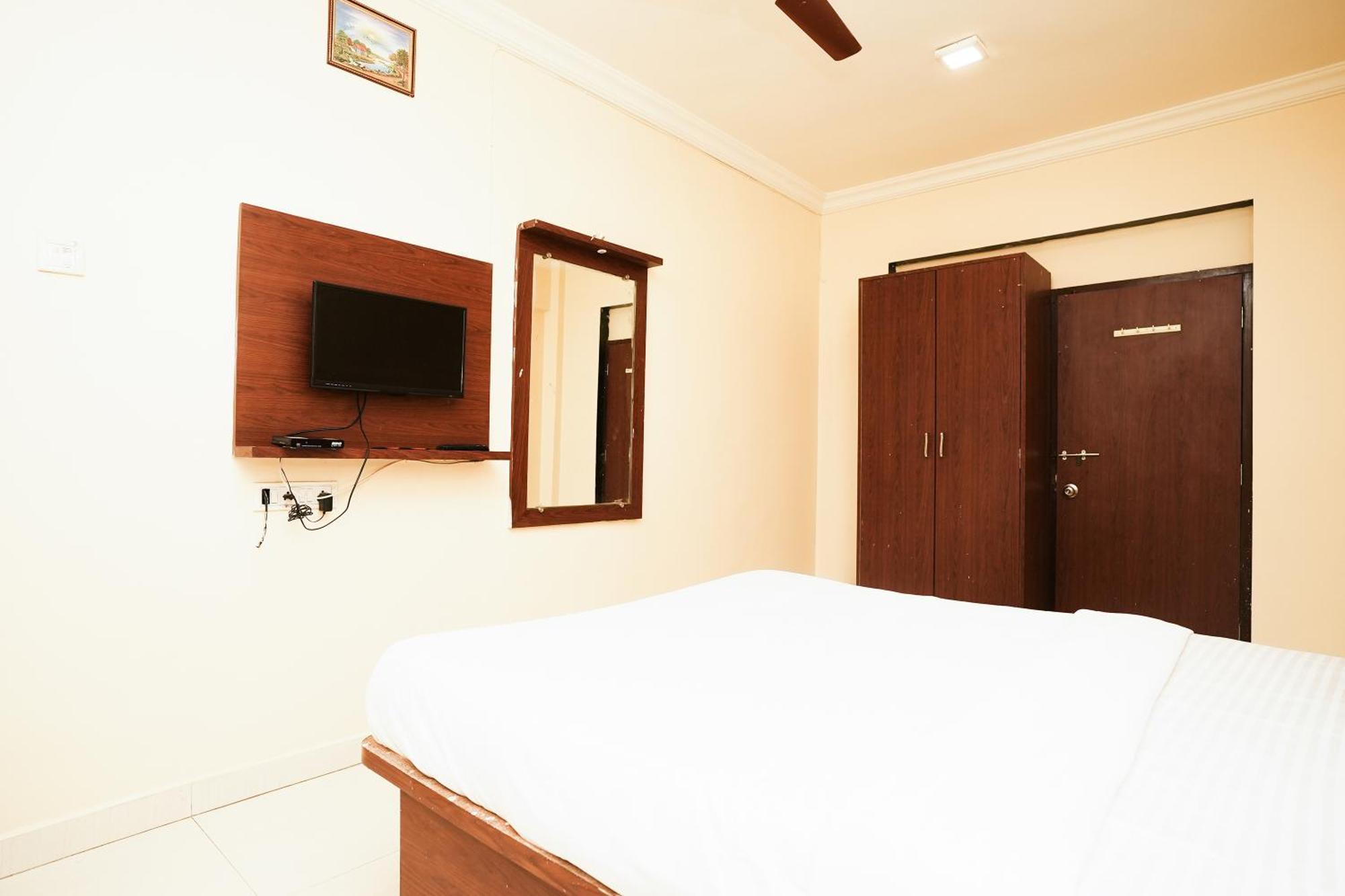 Hotel Della Comfort Near Ambreshwar Shiv Mandir, Ambernath Amarnāth Exteriér fotografie