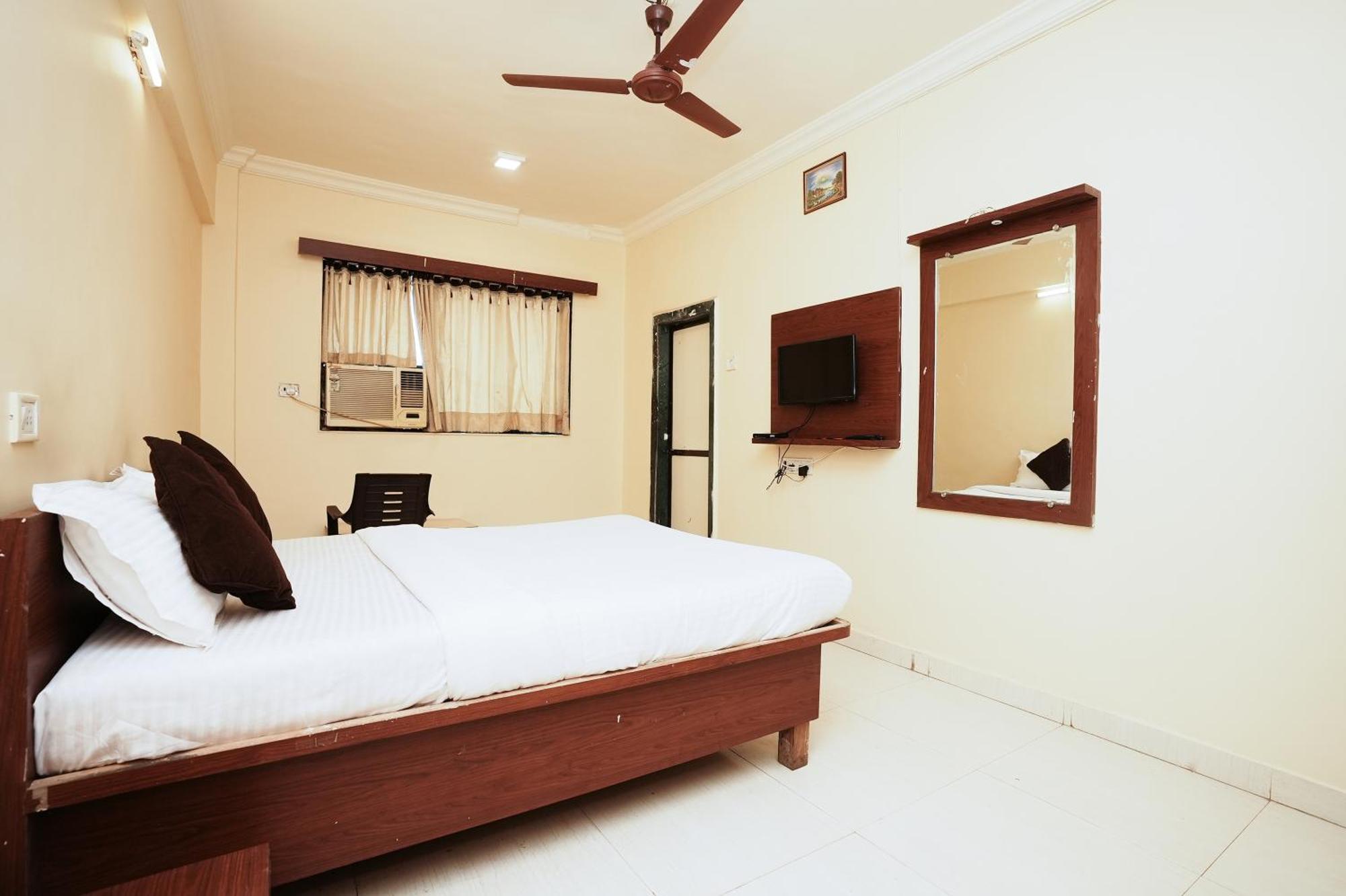 Hotel Della Comfort Near Ambreshwar Shiv Mandir, Ambernath Amarnāth Exteriér fotografie
