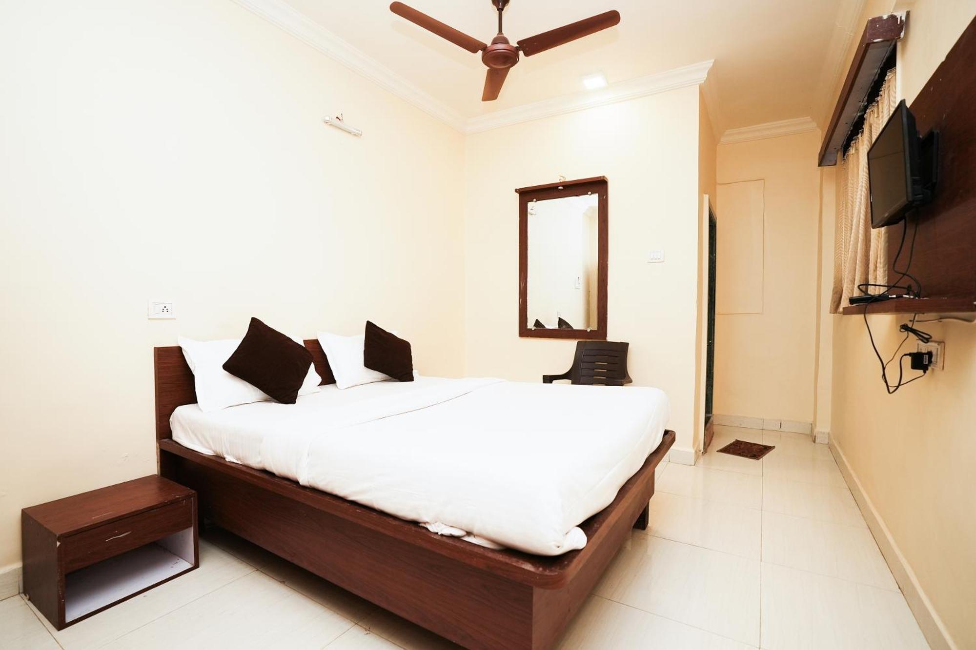 Hotel Della Comfort Near Ambreshwar Shiv Mandir, Ambernath Amarnāth Exteriér fotografie